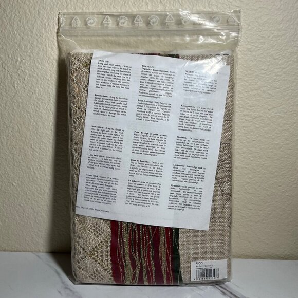 Vintage Rico Design Christmas Holiday Tablecloth Embroidery Kit - Picture 4 of 5